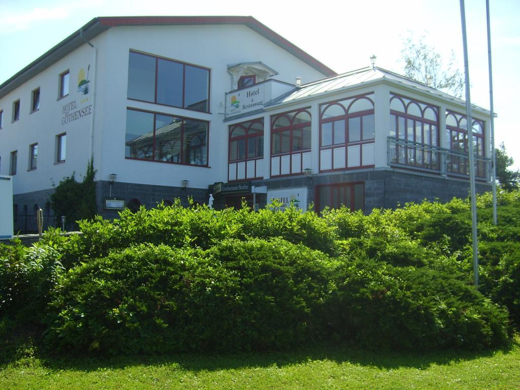Hotel Am Gothensee ゼーバート・ヘリングスドルフ エクステリア 写真