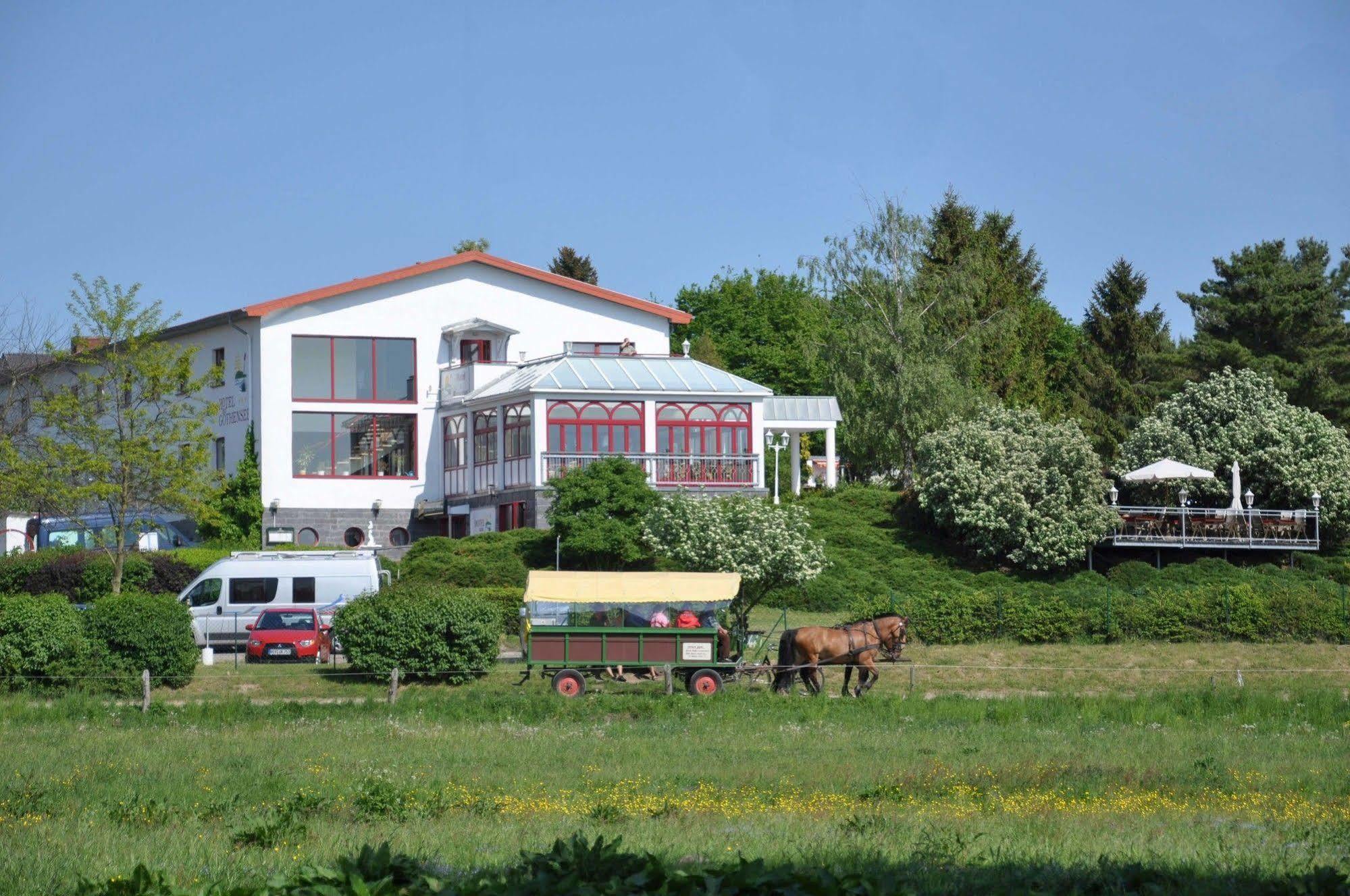 Hotel Am Gothensee ゼーバート・ヘリングスドルフ エクステリア 写真